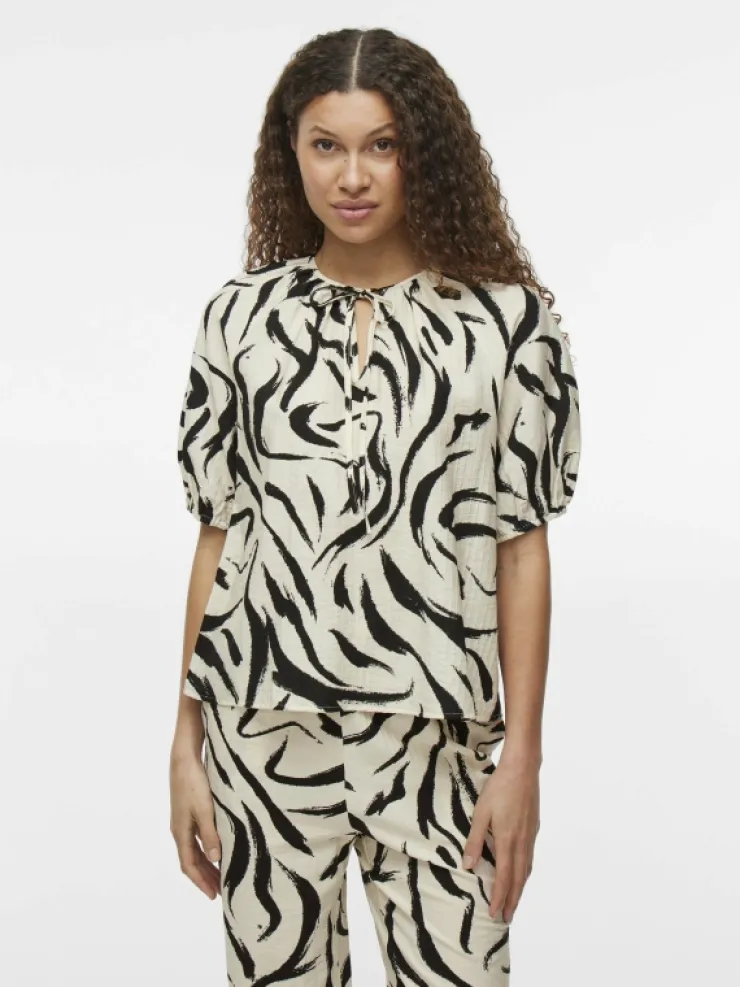 VILA Tops & T-shirts^V-NECK SHORT SLEEVED TOP